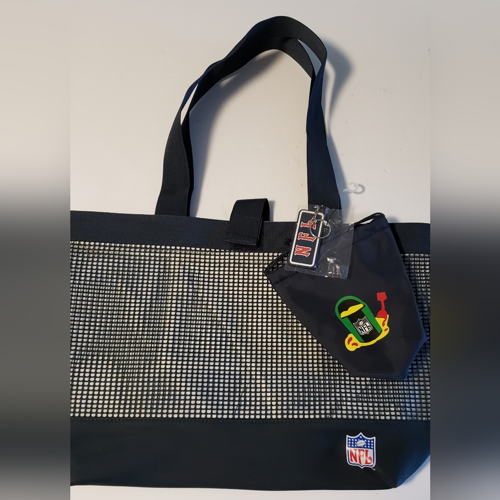 NFL Navy & White Beach Bag Tote With Keychain & Wet Clothes Bag 12" X 18"